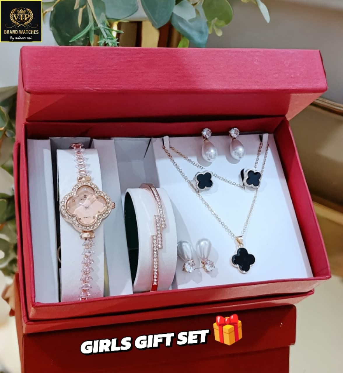 HIGH QUALITY GIRLS DIAMONDS STONES JEWELRY WATCH⌚
